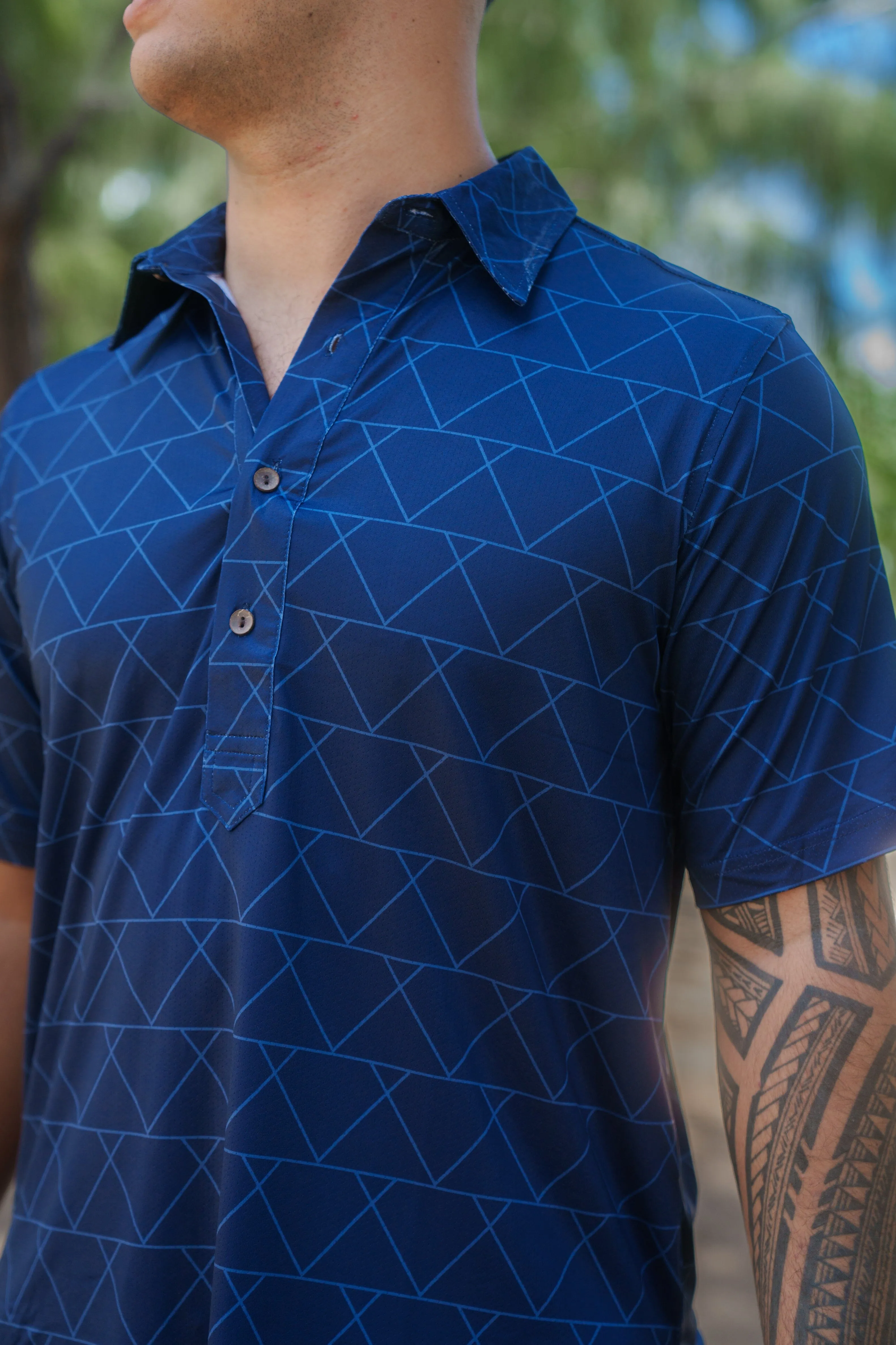 BLUE TRIANGLES ALOHA POLO